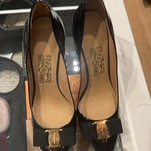 Salvatore feragamo patent leather size 9 pumps